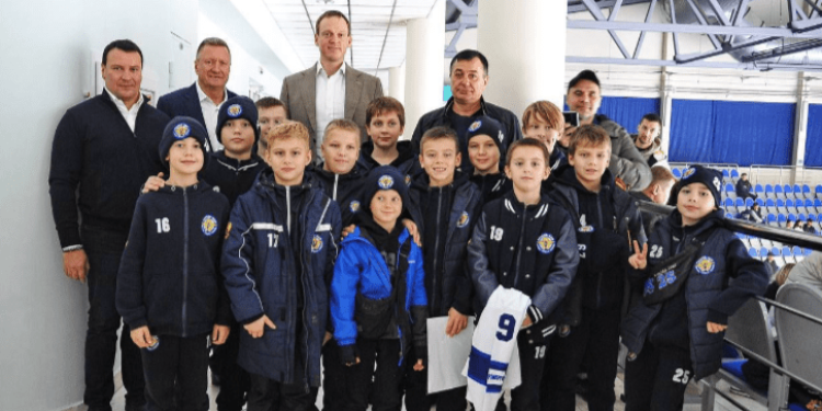 Малков сообщил о старте регионального этапа XIV сезона Ночной хоккейной лиги в Рязани