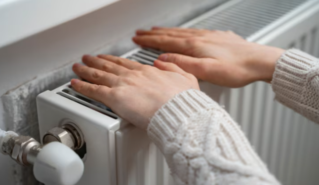 Жители Михайловского шоссе жалуются на перебои с горячей водой и отоплением