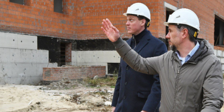 Малков проконтролировал ход строительства новой школы на 960 мест в рязанском Касимове