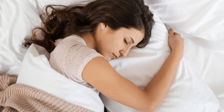 Невролог Мартынов: оптимальное время сна для взрослого человека составляет семь-девять часов Невролог Мартынов: оптимальное время сна для взрослого человека составляет семь-девять часов