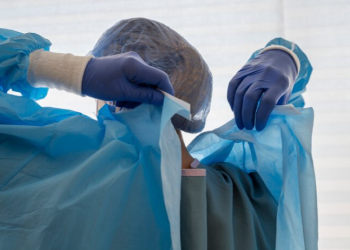 Хирурги рязанской ОКБ спасли троих пациентов с флегмоной дна полости рта