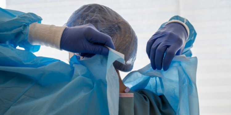 Хирурги рязанской ОКБ спасли троих пациентов с флегмоной дна полости рта