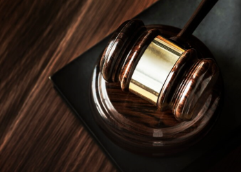 В Рязани правоохранитель предстанет перед судом за разглашение гостайны
