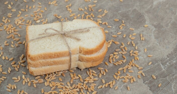 Эндокринолог Подорожнюк: белый хлеб полезен из-за растительного белка