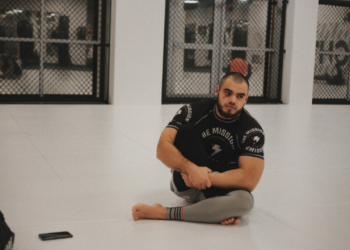 28-летний зампред рязанского правительства Халиков имеет синий пояс по бразильскому джиу-джитсу 28-летний зампред рязанского правительства Халиков имеет синий пояс по бразильскому джиу-джитсу