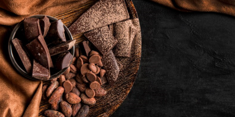 Эндокринолог Подорожнюк: людям с гипертонией стоит ограничить употребление шоколада