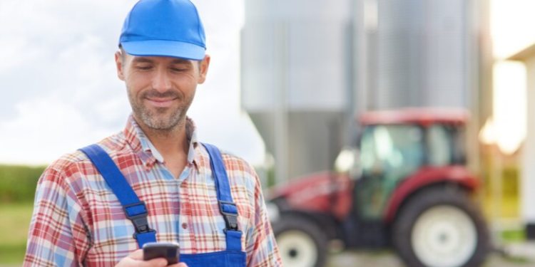 Рязанские работодатели готовы платить трактористу от 150 тысяч рублей