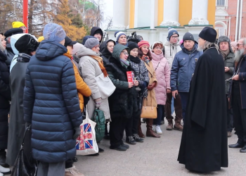Митрополит Марк призвал экскурсоводов избегать мифов при рассказе об истории Рязанского кремля Митрополит Марк призвал экскурсоводов избегать мифов при рассказе об истории Рязанского кремля