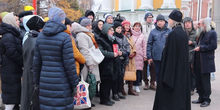 Митрополит Марк призвал экскурсоводов избегать мифов при рассказе об истории Рязанского кремля Митрополит Марк призвал экскурсоводов избегать мифов при рассказе об истории Рязанского кремля