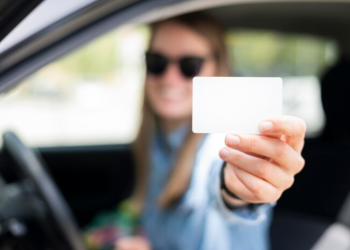 Mash: в России могут усложнить получение медицинской справки для водительских прав Mash: в России могут усложнить получение медицинской справки для водительских прав