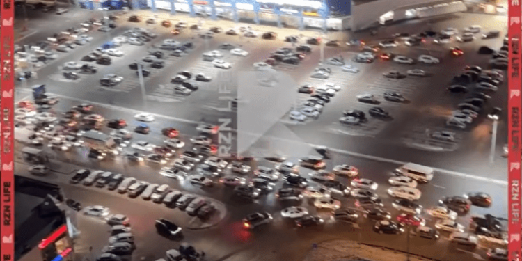 В Сети засняли пробку на месте массового ДТП на Солотчинском мосту