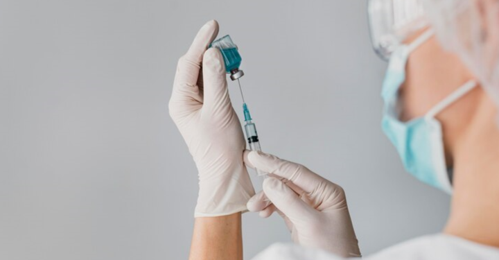 Онколог Каприн: российская вакцина от рака будет бесплатной