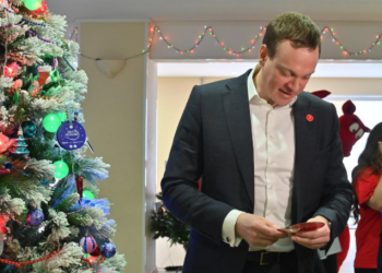 Рязанский губернатор Павел Малков принял участие в новогодней акции «Елка желаний»