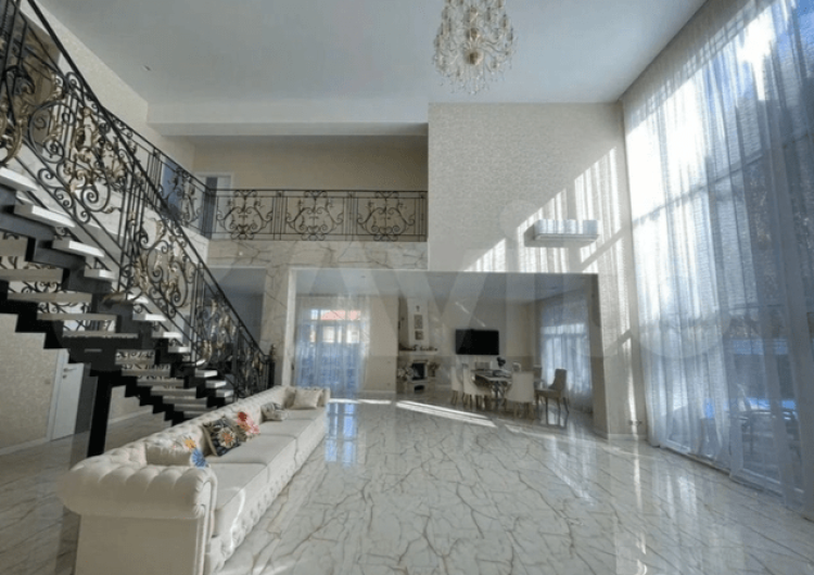 Под Рязанью выставили на продажу дом за 99 миллионов рублей