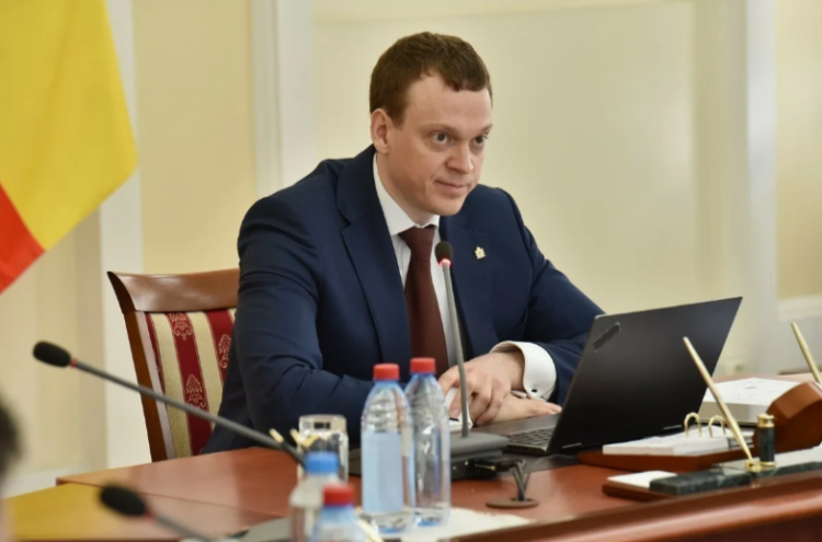 Малков поручил мэрии привести рязанских транспорт к единому стилю