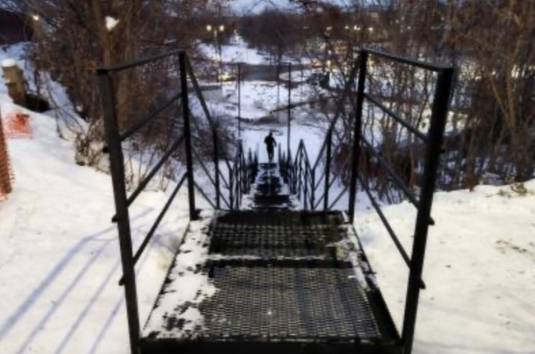 На рязанской улице Новослободской завершили ремонт лестницы