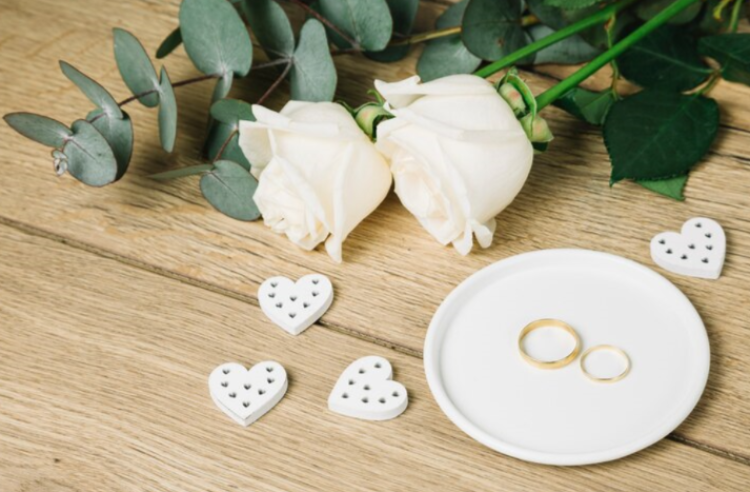 Рязанский ЗАГС поделился фото молодоженов минувших выходных дней