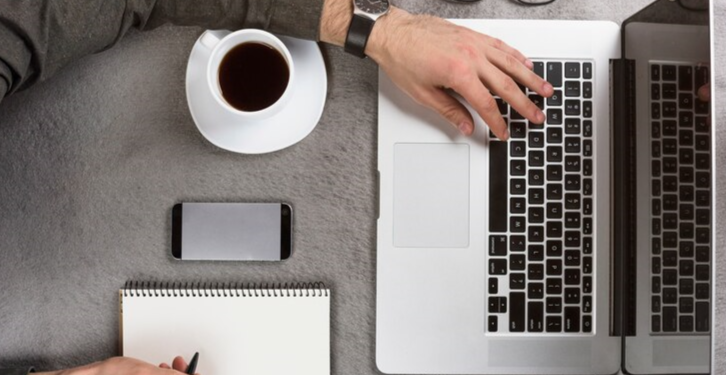 Россиянам напомнили о шестидневной предновогодней рабочей неделе