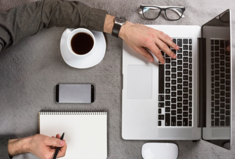 Россиянам напомнили о шестидневной предновогодней рабочей неделе