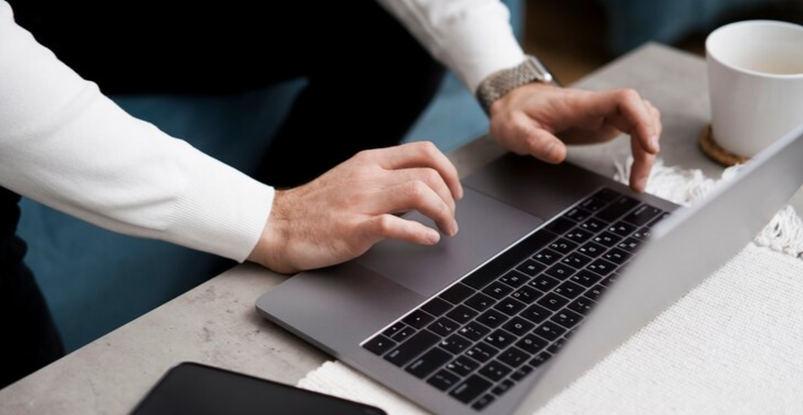 Минтруда: первая рабочая неделя в 2025 году будет двухдневной