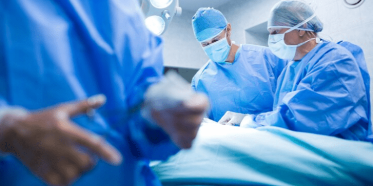 Случайно отпиленная нога рязанца после вмешательства хирургов удачно прижилась