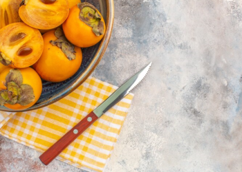 Диетолог Волкова: хурма положительно влияет на работу сердца и ЖКТ