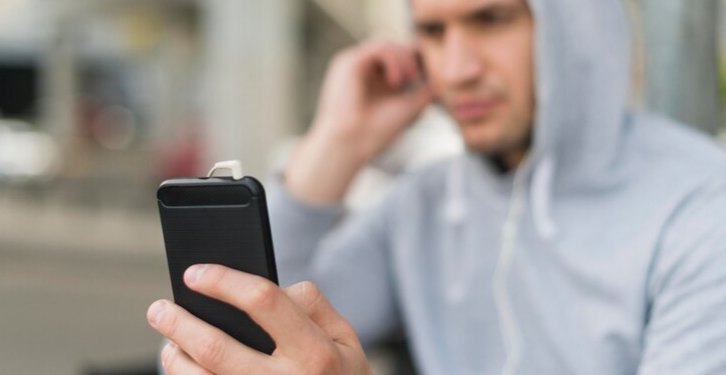 УМВД: в 2024 году мошенники выманили у рязанцев 600 миллионов рублей