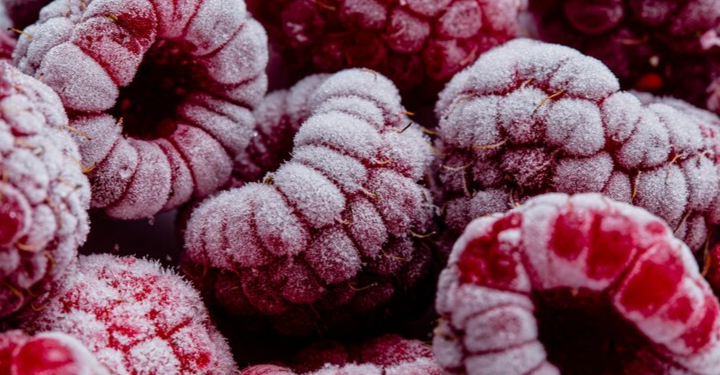 Врач Стародубова: замороженные ягоды помогают поддерживать здоровье и иммунитет