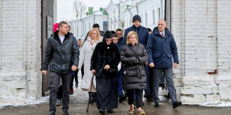 Министр культуры РФ Ольга Любимова осмотрела ход реставрации Успенского собора в Рязани