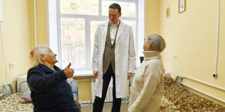 Малков посетил отремонтированный госпиталь для ветеранов войн в рязанской Солотче