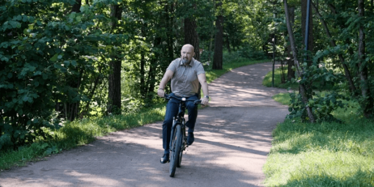 Рязанцев удивили несогласованным фото сенатора от Рязанской области Аноприенко