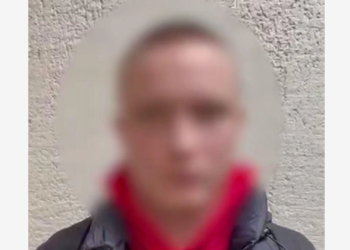 Молодой человек, расписавший стены на улице Почтовой, извинился перед рязанцами Молодой человек, расписавший стены на улице Почтовой, извинился перед рязанцами