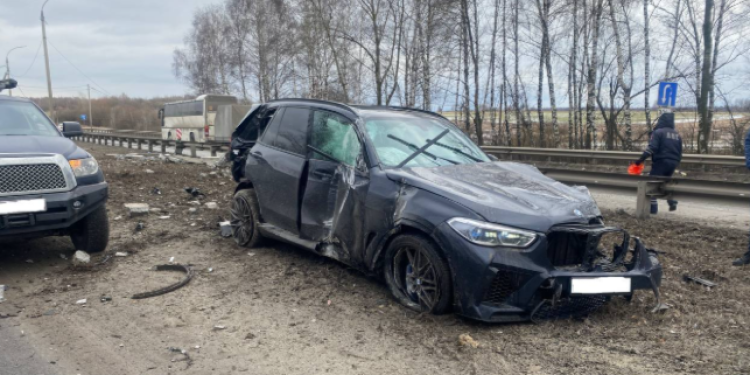 В ДТП под Рязанью пострадал 29-летний водитель на BMW В ДТП под Рязанью пострадал 29-летний водитель на BMW