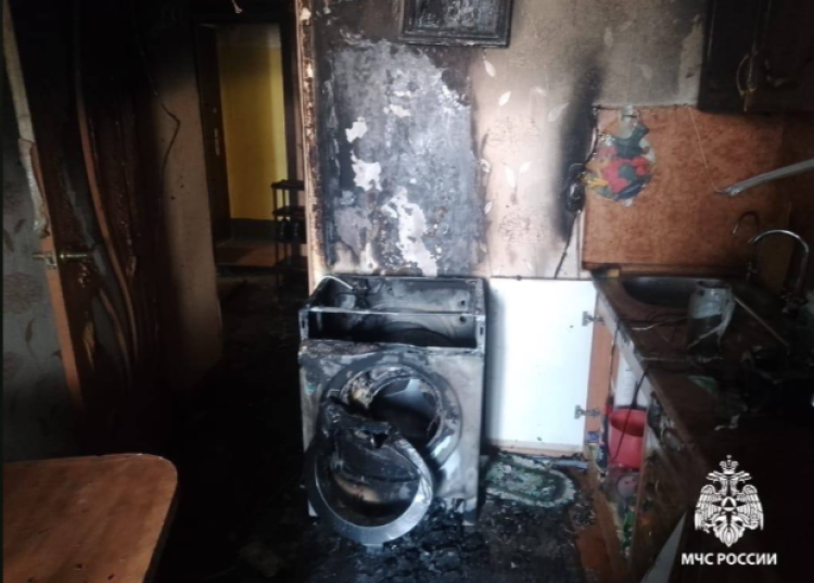 В рязанской многоэтажке из-за стиральной машины произошел пожар