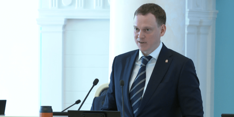 Малков: дом-долгострой на улице Ленинского Комсомола сдадут в 2025 году