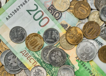 Эксперт Гиринский: работающим пенсионерам не положены надбавки для неработающих Эксперт Гиринский: работающим пенсионерам не положены надбавки для неработающих