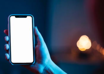 Россиян предостерегли от хранения сканов личных документов в телефоне Россиян предостерегли от хранения сканов личных документов в телефоне