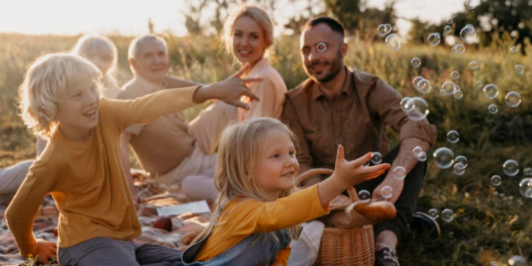 Троим рязанским семьям вручили медали ордена «Родительская слава» Троим рязанским семьям вручили медали ордена «Родительская слава»