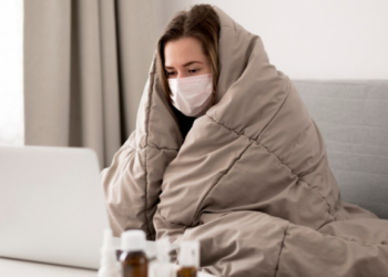 Роспотребнадзор опроверг информацию о вирусе, который вызывает кашель с кровью Роспотребнадзор опроверг информацию о вирусе, который вызывает кашель с кровью