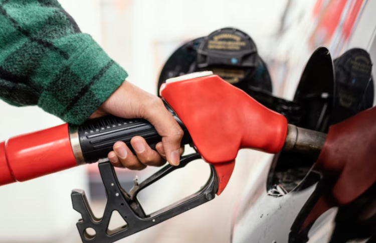 "Ъ": на Рязанской НПК запустили производство высокооктанового бензина марки АИ-100