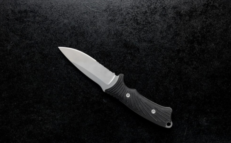 В рязанском Новомичуринске 31-летний мужчина едва не зарезал собутыльника