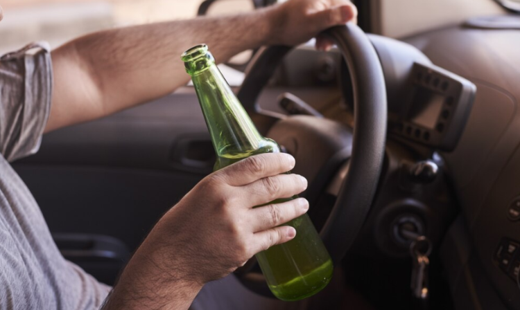 В рязанском Ряжске полицейские остановили 27-летнего нетрезвого водителя на ВАЗ