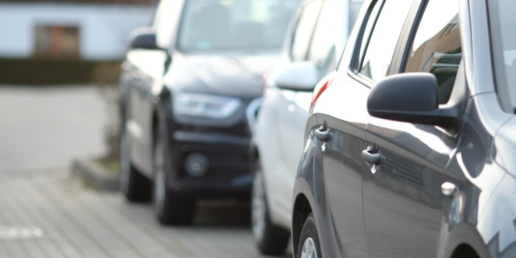 На месте снесенных гаражей на проезде Речников планируют обустроить парковку