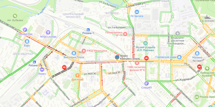 В центре Рязани образовалась пробка