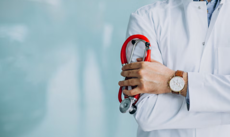 Невролог Мартынов порекомендовал россиянам после 50 лет отказаться от алкоголя