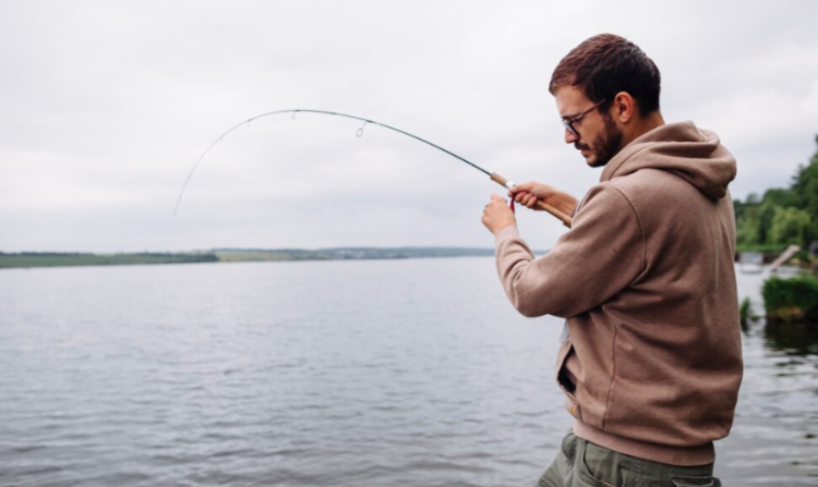 В Рязанской области задержали мужчину, незаконно ловившего рыбу в реке Пра