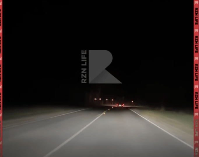 Светящуюся разметку нанесли на опасном участке трассы в Клепиковском районе