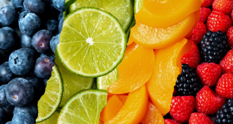 Диетолог Волкова: весной в рацион нужно включить цитрусовые и ягоды