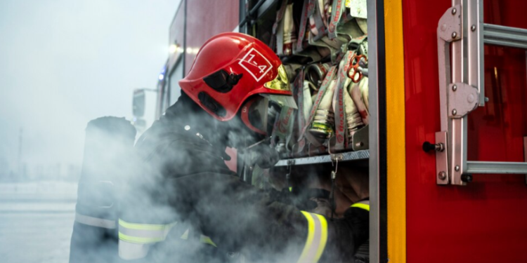 На улице 2-я Прудная на складе произошел пожар На улице 2-я Прудная на складе произошел пожар