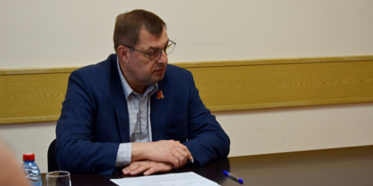 Рязанка пожаловалась на долгое ожидание маршруток №77 из-за пробок на платном путепроводе